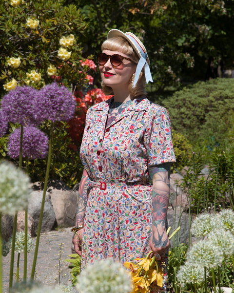 La robe « Polly » en Tutti Frutti, style vintage vrai et authentique des années 1950
