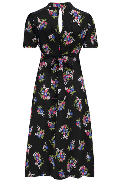 Swing-Kleid „Dolores“ im schwarzen Blumentanz-Stil, ein klassischer, von den 1940er Jahren inspirierter Vintage-Stil