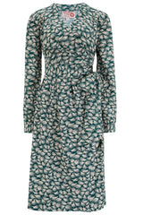 Das langärmlige Wickelkleid „Evie“ in Whisp-Grün, echter und authentischer Vintage-Stil der späten 1940er und frühen 1950er Jahre