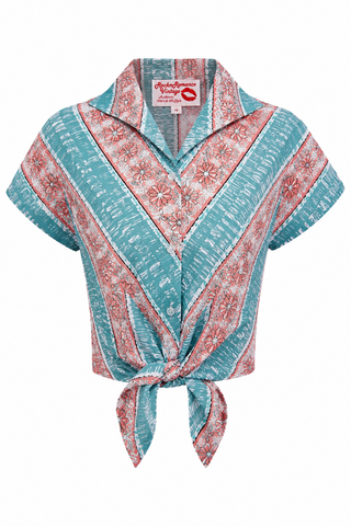 **Vente d'échantillons** Le chemisier « Maisy » rentré ou noué en vert et à carreaux, style western vintage classique