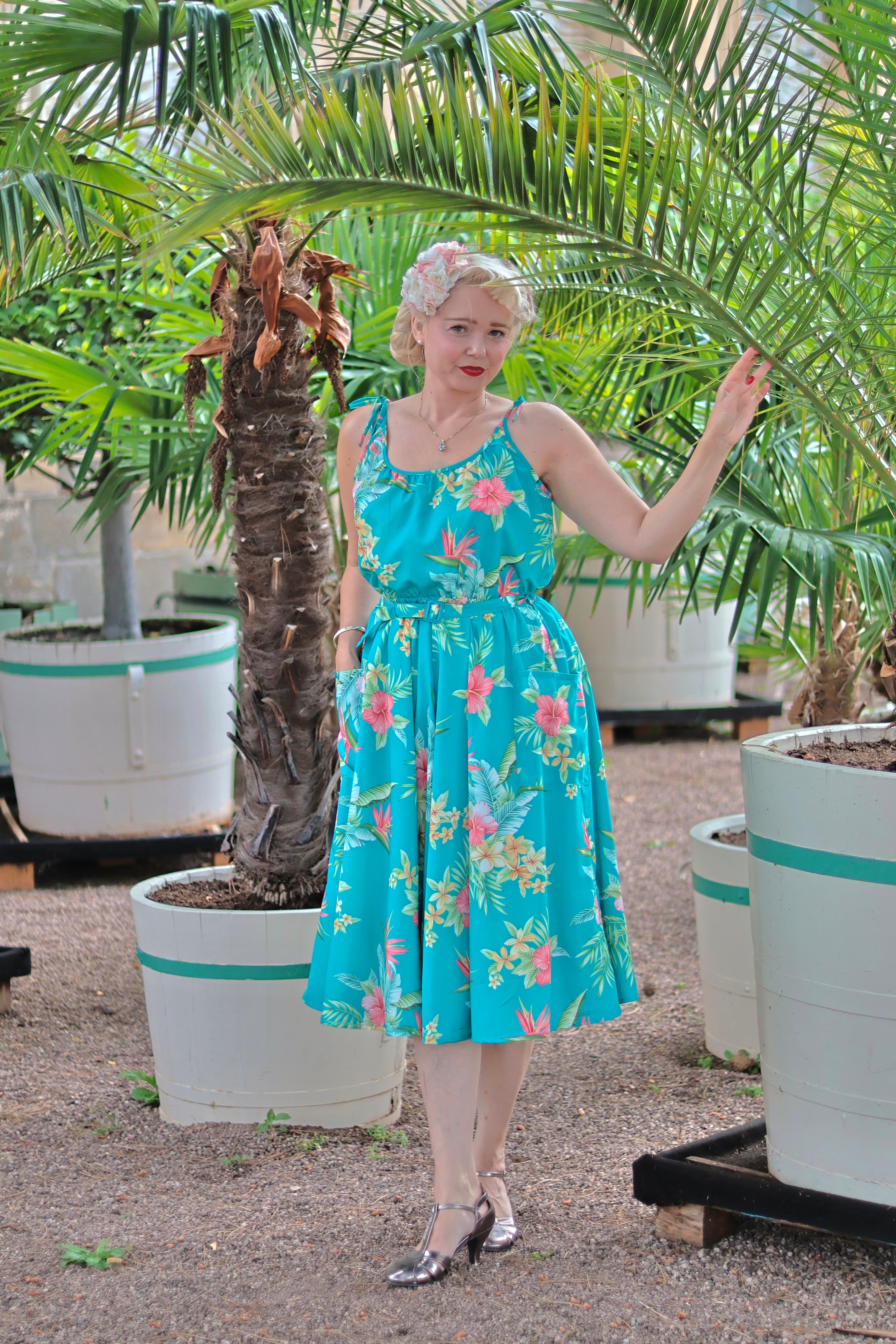 The "Suzy Sun Dress" in Teal Honolulu, Easy To Wear Vintage Style From Rock n Romance The "Suzy Sun Dress" in Teal Honolulu, Easy To Wear Vintage Style From Rock n Romance