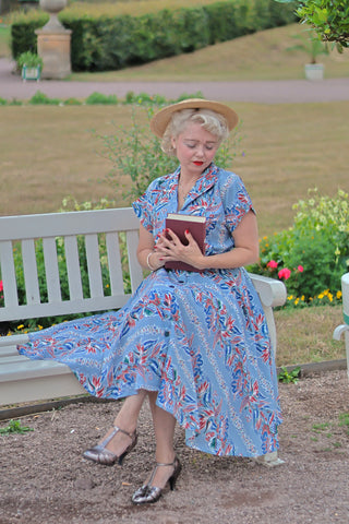 The "Beverly" Button Front Full Circle Skirt with Pockets in Polynesia Print, True 1950s Vintage Style