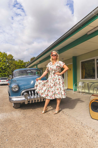 The "Beverly" Button Front Full Circle Skirt with Pockets, in Hibiscus Print, True 1950s Vintage Style (Copy)