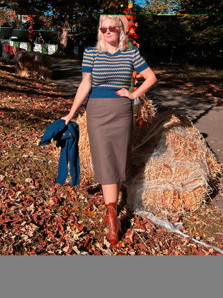 RnR "Luxe" Range "Jitterbug" Pencil Skirt with Kick-Pleat in Brown Viscose Slub Weave, Iconic 1940s Vintage Style