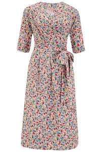 Das Wickelkleid „Vivien“ mit Tutti-Frutti-Print im echten Stil der 1940er bis frühen 1950er Jahre