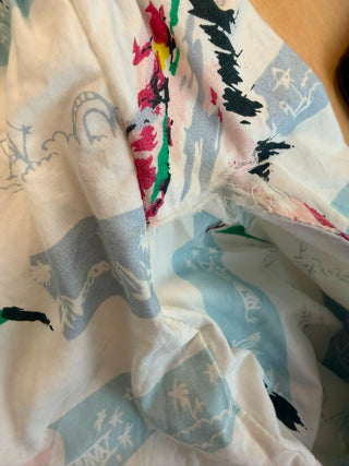 Emma-Spielanzug im Seaside-Print von The Seamstress of Bloomsbury, klassischer Vintage-Stil der 1940er Jahre