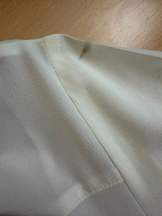 Die „Elsie“-Bluse in Antikweiß, echter authentischer Stil der 1950er Jahre