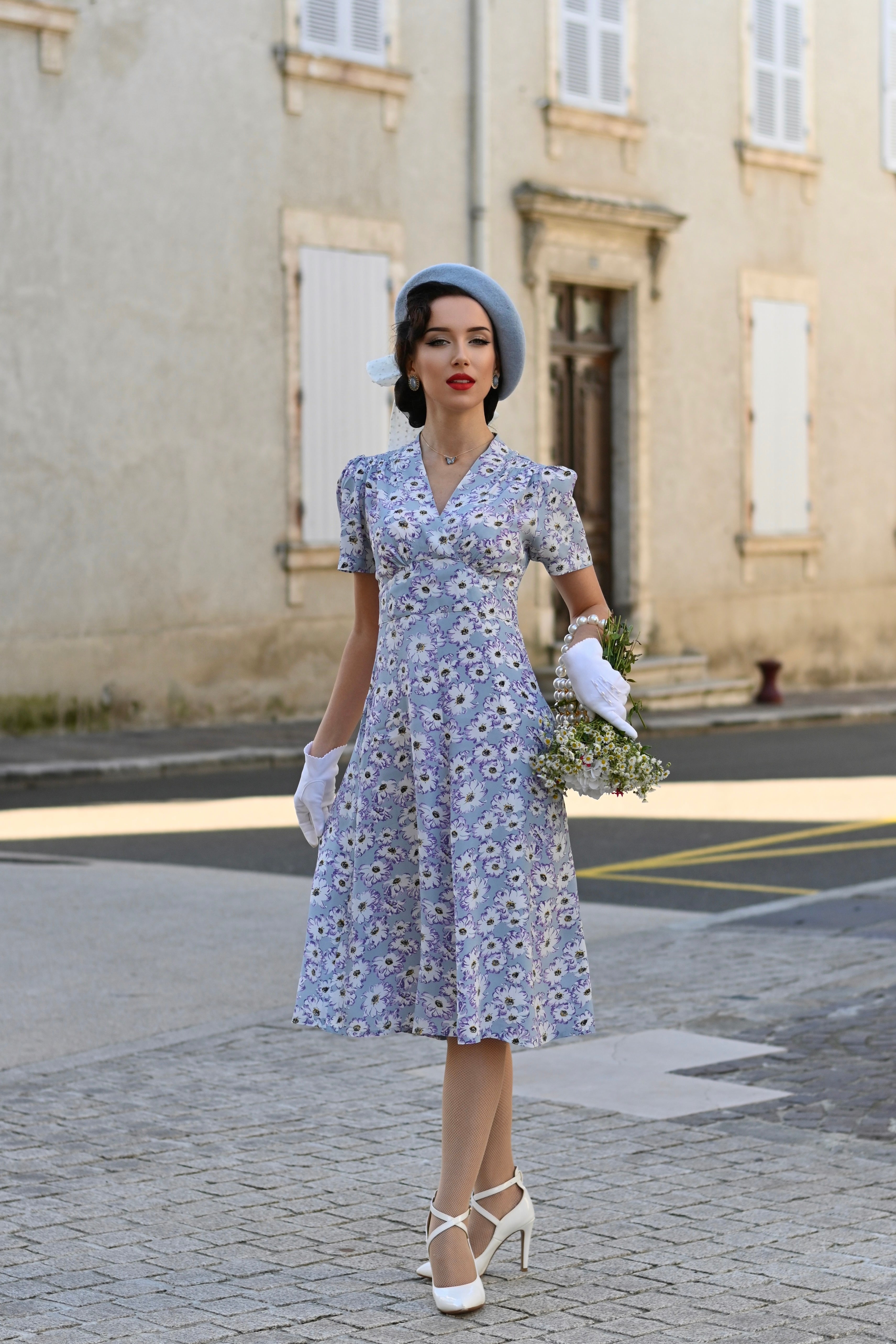 Dolores Dress in Daisy Print | 1940s Vintage style Floral Dress Daisy Print / 12 Dolores Dress in Daisy Print | 1940s Vintage style Floral Dress Daisy Print / 12