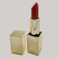 Classic Vintage 1940s Red Lipstick