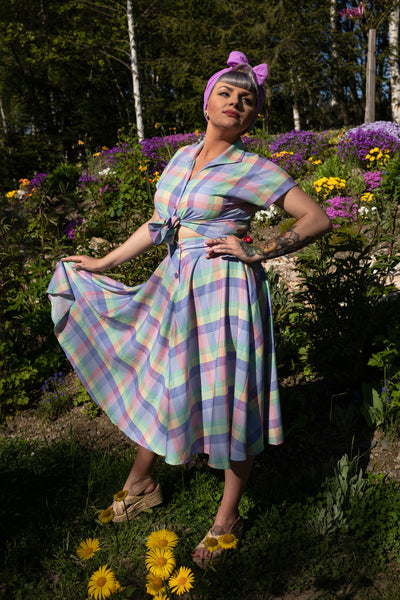 The "Beverly" Button Front Full Circle Skirt with Pockets in Summer Check Print, True 1950s Vintage Style - True and authentic vintage style clothing, inspired by the Classic styles of CC41 , WW2 and the fun 1950s RocknRoll era, for everyday wear plus events like Goodwood Revival, Twinwood Festival and Viva Las Vegas Rockabilly Weekend Rock n Romance Rock n Romance